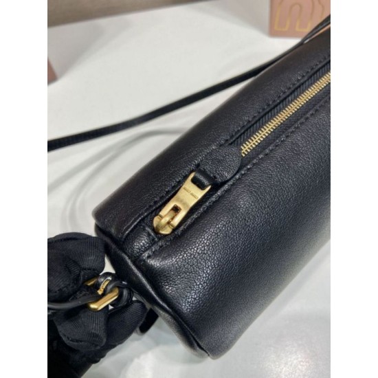 Premium Replica Miu Miu Compact Nappa Clutch 5NE851 Black Clone
