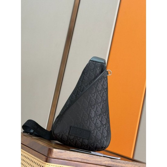 AAAA Fake Dior Trek Shoulder Bag with Dior Oblique Zipper Black Nylon Inspired Knockoff Premium Replica Dior Trek Shoulder Bag with Dior Oblique Zipper Black Nylon Clone