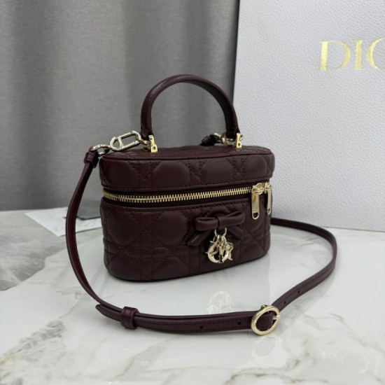 AAAA Fake Dior Lady Dior Micro Washbag Bordeaux Inspired Knockoff Premium Replica Dior Lady Dior Micro Washbag Bordeaux Clone