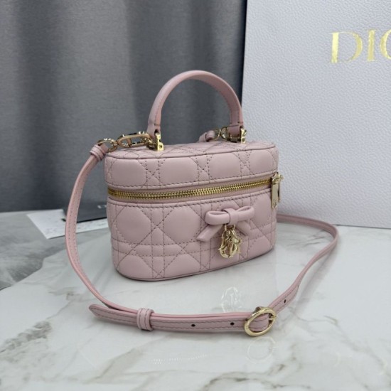 Premium Replica Dior Lady Dior Micro Washbag Pink Clone