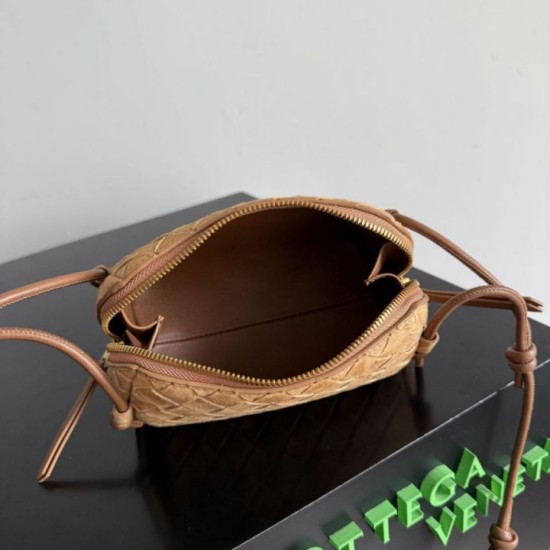 Premium Replica Bottega Veneta Concerto pouch brown intrecciato suede Clone