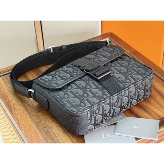 Replica Dior Trek Mens Dior Oblique Shoulder Bag Black Nylon Clone Knockoff