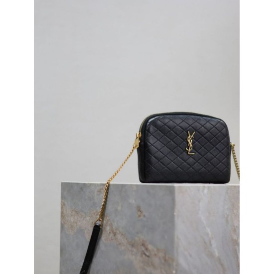 Fake YSL Saint Laurent Gaby Quilted Zip Pouch Black Wholesale Replica YSL Saint Laurent Gaby Quilted Zip Pouch Black Clone Knockoff