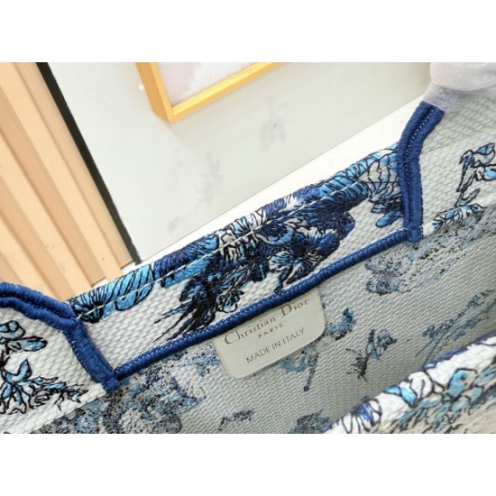 Replica Dior Book Tote Bag Small/Medium/Large with Toile de Jouy Embroidery Blue/White Clone Knockoff