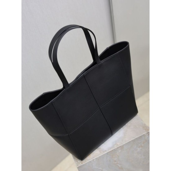 AAAAA Replica YSL Saint Laurent Carré Tote Bag Black Fake