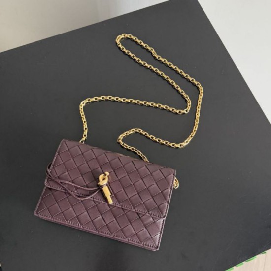 AAAAA Replica Bottega Veneta Andiamo Chain Crossbody Bag Burgundy Fake