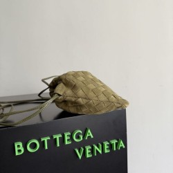 AAAAA Replica Bottega Veneta Intrecciato Suede Dustbag Olive Green Fake
