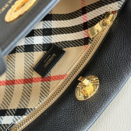 AAAAA Replica Burberry Tote Bag Cotswolds Black Fake