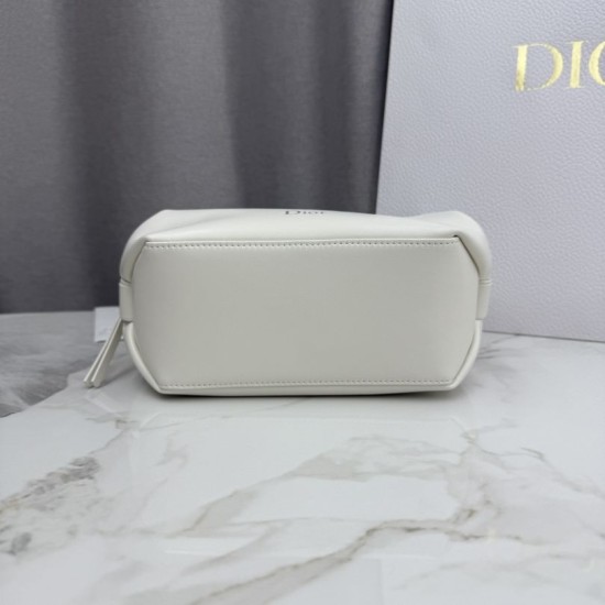AAAAA Replica Dior Bow Clutch White Fake