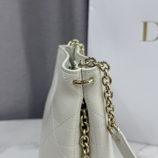 AAAAA Replica Dior Trianon Bag with Flat Macrocannage Chain White Fake