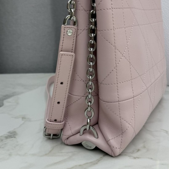 AAAAA Replica Dior Trianon Bag with Flat Macro-Cannage Chain Pink Fake