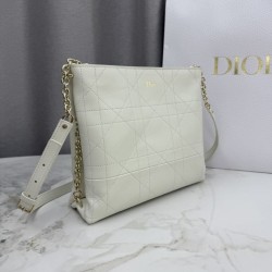 AAAAA Replica Dior Trianon Bags with Flat Macrocannage Chain White Fake