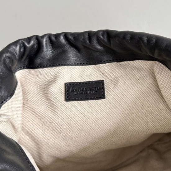 AAAAA Replica Bottega Veneta Intrecciato Drawstring Bags Black Fake