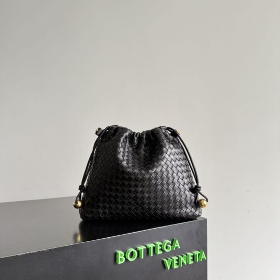 AAAAA Replica Bottega Veneta Intrecciato Drawstring Bags Black Fake