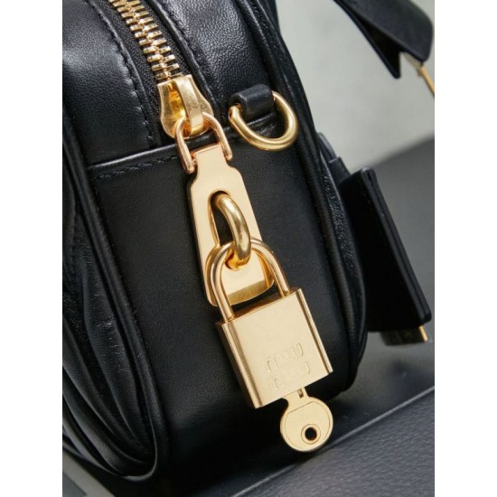 AAAAA Replica Miu Miu Arcadie Quilted Nappa Tote Bag 5BB123 Black Fake