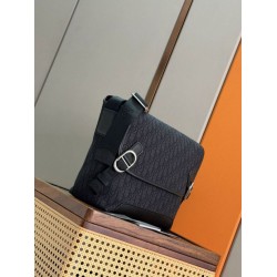 Premium Replica Dior Jett Men's Shoulder Bag with Flap Fake Clone AAAAA Replica Dior Jett Men's Shoulder Bag with Flap Fake