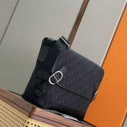 AAAAA Replica Dior Jett Men's Shoulder Bag with Flap Fake