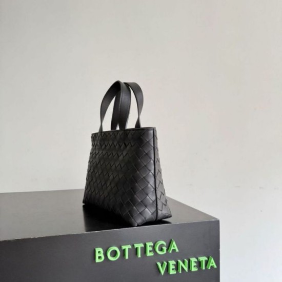 AAAAA Replica Bottega Veneta Small Unisex Tote Bag with Woven Zip Black Fake
