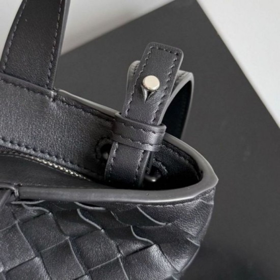 AAAAA Replica Bottega Veneta Small Unisex Tote Bag with Woven Zip Black Fake