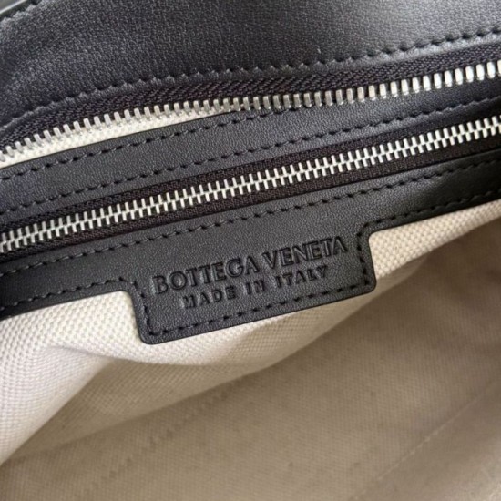 AAAAA Replica Bottega Veneta Small Unisex Tote Bag with Woven Zip Black Fake