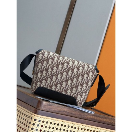 AAAAA Fake Dior Crossbody Bag Jett with brown oblique jacquard flap Replica Cheap Premium Replica Dior Crossbody Bag Jett with brown oblique jacquard flap Knockoff