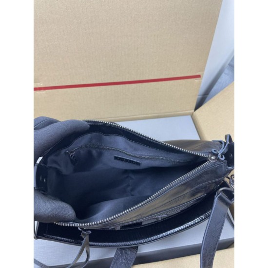 Premium Replica Balenciaga Le City classic shoulder bag black Knockoff