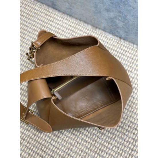 Premium Replica YSL Saint Laurent Le 5 à 7 large soft hobo bag brown Knockoff