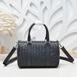 AAAAA Replica Bottega Veneta Intrecciato Duffel Bag in Black Fake Clone