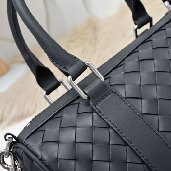AAAAA Replica Bottega Veneta Intrecciato Duffel Bag in Black Fake Clone