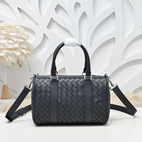 AAAAA Replica Bottega Veneta Intrecciato Duffel Bag in Black Fake Clone