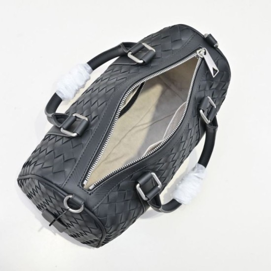 AAAAA Replica Bottega Veneta Intrecciato Duffel Bag in Black Fake Clone