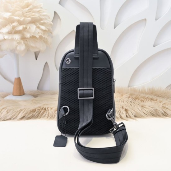 AAAAA Replica Bottega Veneta Crossbody Bag in Black Fake Clone