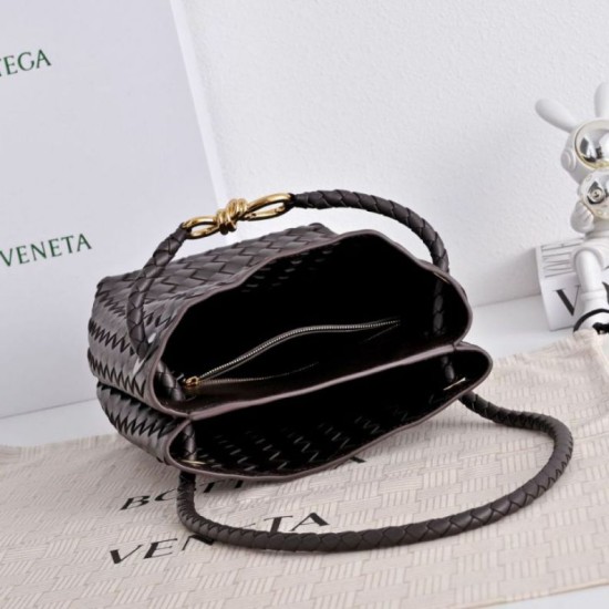 AAAAA Replica Bottega Veneta Andiamo Small Bucket Bag in Burgundy Fake Clone