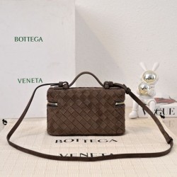 Super Clone Knockoff Bottega Veneta Makeup Bag Coffee Suede