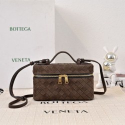 Super Clone Knockoff Bottega Veneta Makeup Bag Coffee Suede