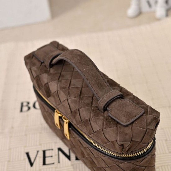 High Quality Replica Bottega Veneta Makeup Bag Coffee Suede Super Clone Knockoff Bottega Veneta Makeup Bag Coffee Suede