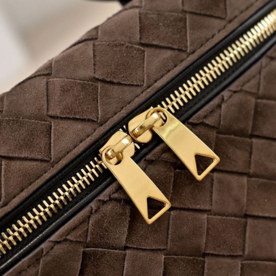 High Quality Replica Bottega Veneta Makeup Bag Coffee Suede Super Clone Knockoff Bottega Veneta Makeup Bag Coffee Suede