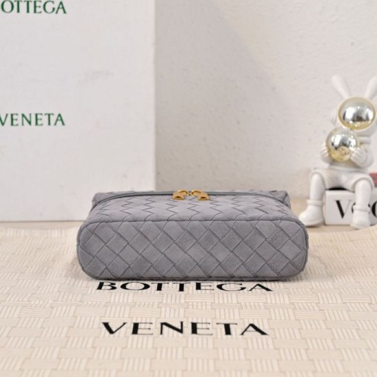 High Quality Replica Bottega Veneta Makeup Bag Gray Suede Super Clone Knockoff Bottega Veneta Makeup Bag Gray Suede
