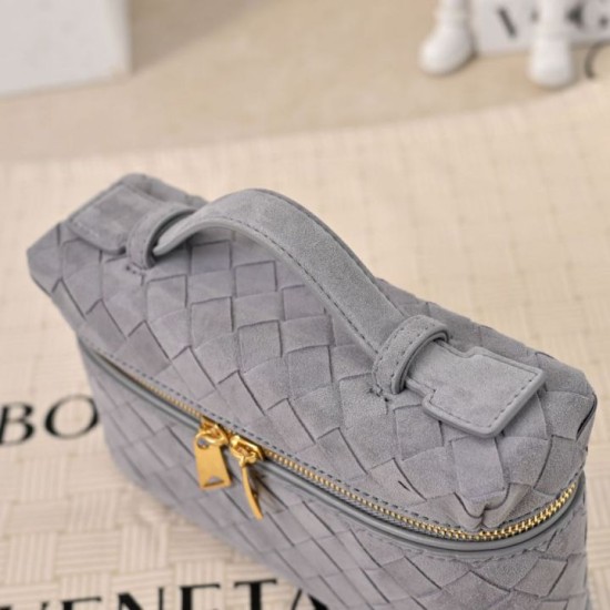 High Quality Replica Bottega Veneta Makeup Bag Gray Suede Super Clone Knockoff Bottega Veneta Makeup Bag Gray Suede