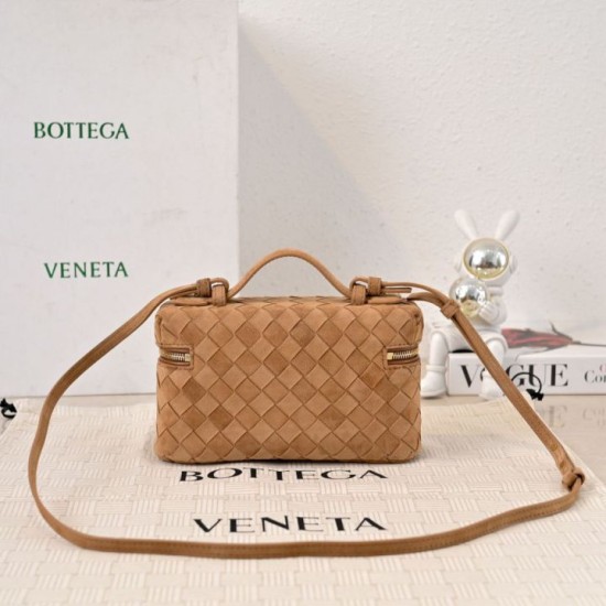 Super Clone Knockoff Bottega Veneta Makeup Bag Brown Suede