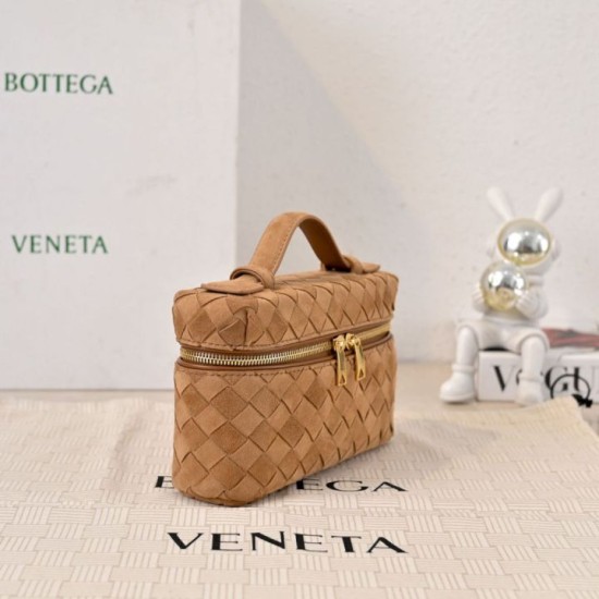 Super Clone Knockoff Bottega Veneta Makeup Bag Brown Suede
