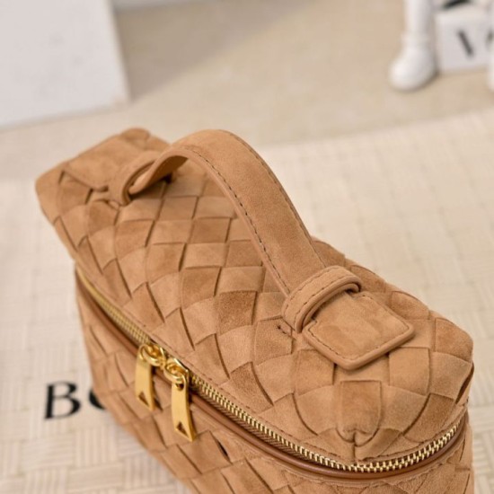Super Clone Knockoff Bottega Veneta Makeup Bag Brown Suede