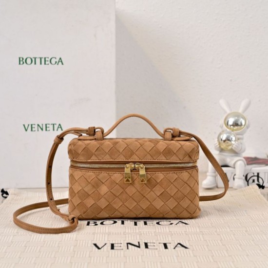 Super Clone Knockoff Bottega Veneta Makeup Bag Brown Suede