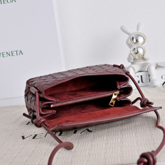 Super Clone Knockoff Bottega Veneta Notturno Intrecciato Shoulder Bag Burgundy