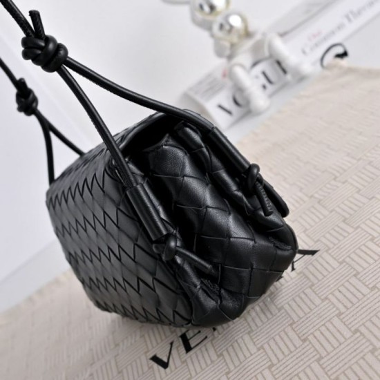 Super Clone Knockoff Bottega Veneta Notturno Intrecciato Shoulder Bag Black