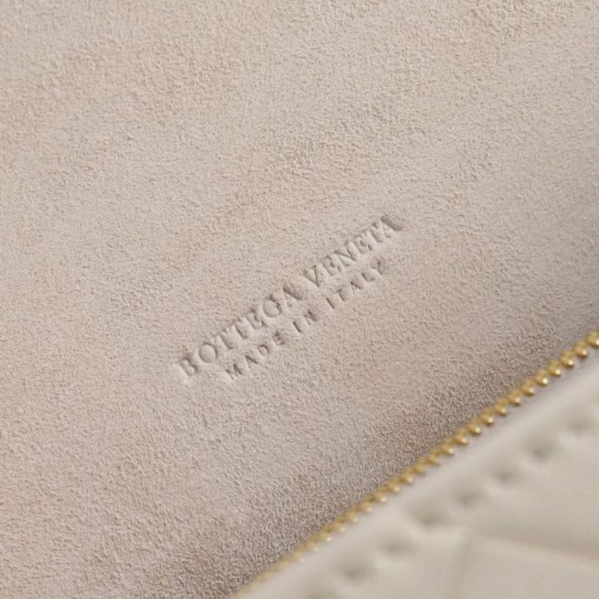 Super Clone Knockoff Bottega Veneta Notturno Intrecciato Shoulder Bag White