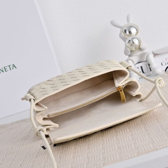 Super Clone Knockoff Bottega Veneta Notturno Intrecciato Shoulder Bag White