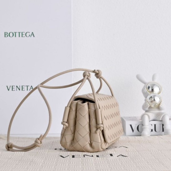 Super Clone Knockoff Bottega Veneta Notturno Intrecciato Shoulder Bag Beige
