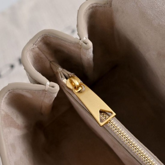 Super Clone Knockoff Bottega Veneta Notturno Intrecciato Shoulder Bag Beige