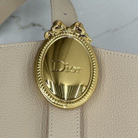Premium Replica Dior Médaillon Medium Bucket Bag M1532 Beige Fake Mirror Quality Replica Dior Médaillon Medium Bucket Bag M1532 Beige Knockoff